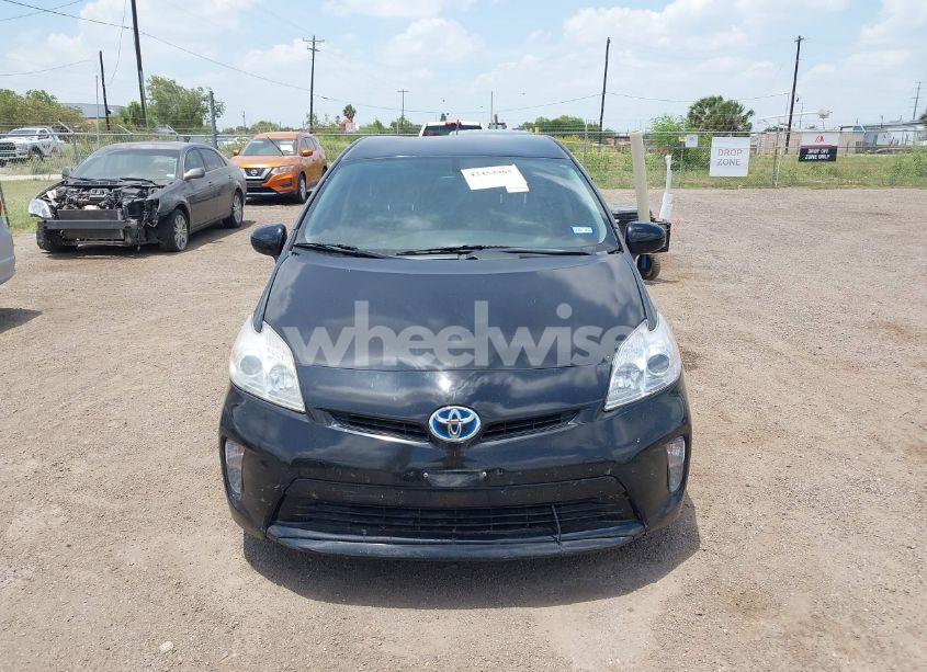 Photo 13 of 2013 Toyota Prius THREE (VIN JTDKN3DU9D1641902)