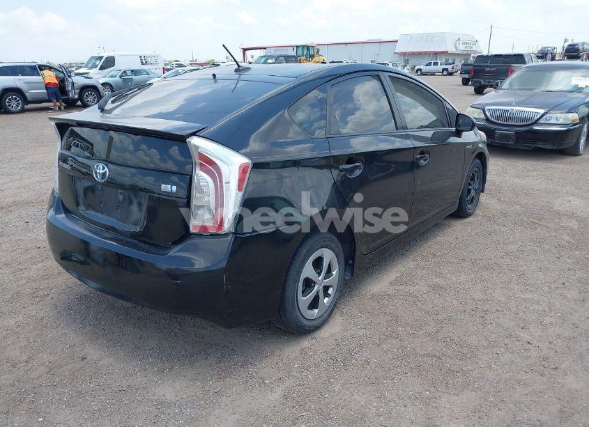 Photo 4 of 2013 Toyota Prius THREE (VIN JTDKN3DU9D1641902)