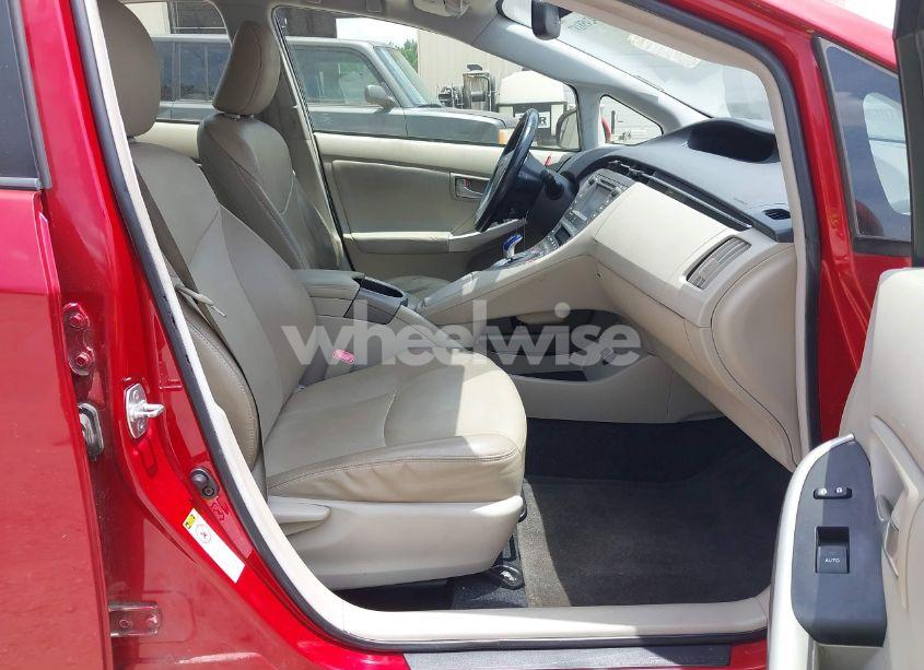 Photo 5 of 2013 Toyota Prius FIVE (VIN JTDKN3DU9D1683891)