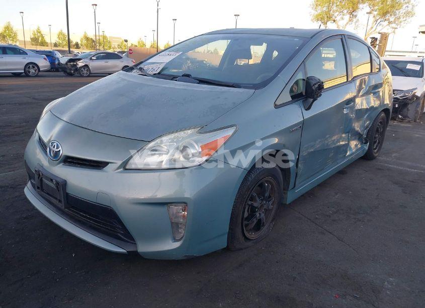 Photo 2 of 2013 Toyota Prius TWO (VIN JTDKN3DU9D5603398)