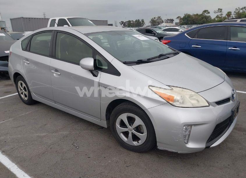 2013 Toyota Prius FOUR (VIN JTDKN3DU9D5608150) main photo