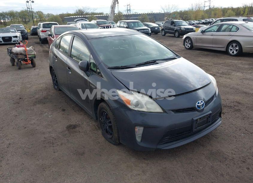 2013 Toyota Prius THREE (VIN JTDKN3DU9D5659549) main photo