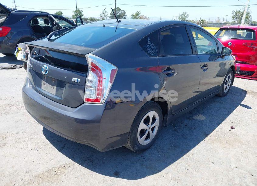 Photo 4 of 2014 Toyota Prius FIVE/FOUR/THREE/TWO (VIN JTDKN3DU9E0379287)