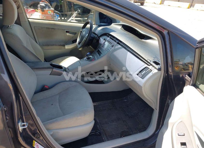 Photo 5 of 2014 Toyota Prius FIVE/FOUR/THREE/TWO (VIN JTDKN3DU9E0379287)