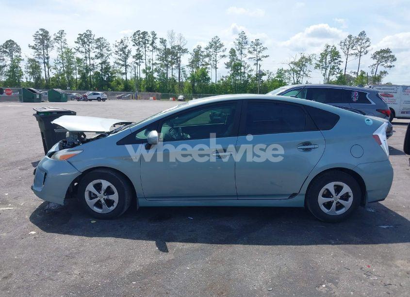 Photo 14 of 2014 Toyota Prius FOUR (VIN JTDKN3DU9E1800919)