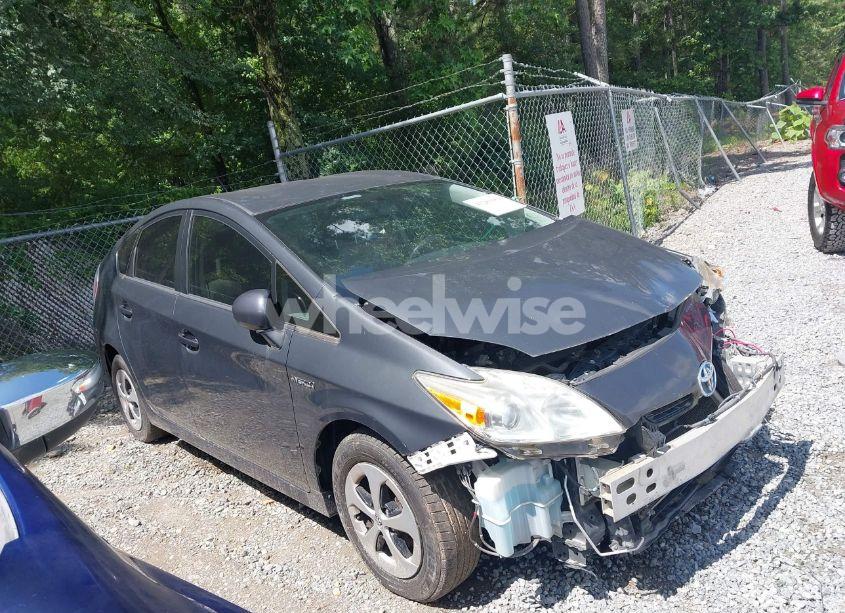 Photo 13 of 2015 Toyota Prius TWO (VIN JTDKN3DU9F0419191)