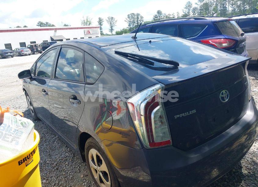 Photo 14 of 2015 Toyota Prius TWO (VIN JTDKN3DU9F0419191)