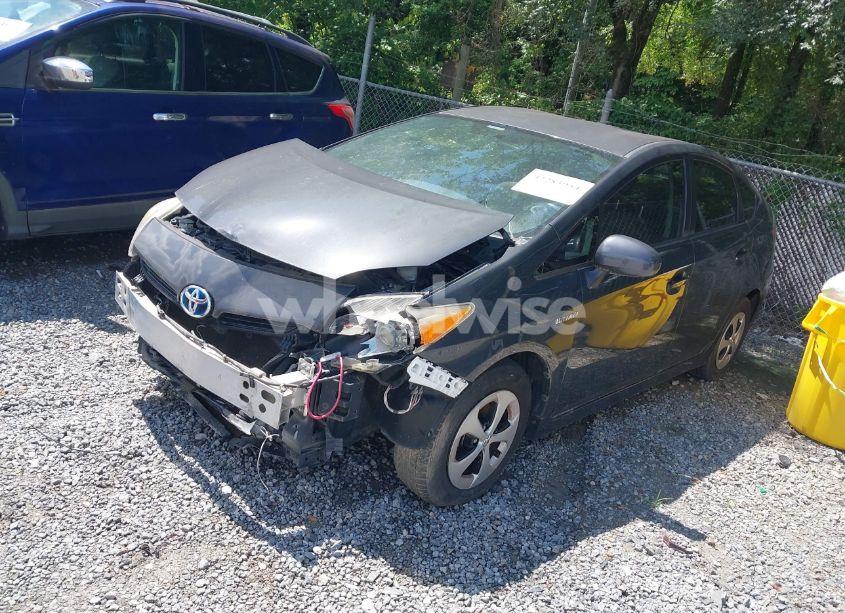 Photo 2 of 2015 Toyota Prius TWO (VIN JTDKN3DU9F0419191)