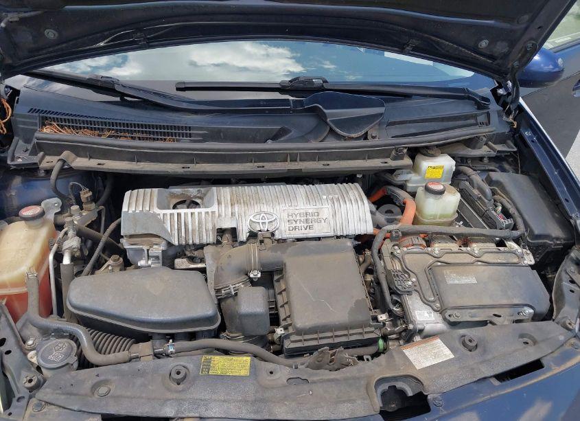 Photo 10 of 2015 Toyota Prius TWO (VIN JTDKN3DU9F0441160)