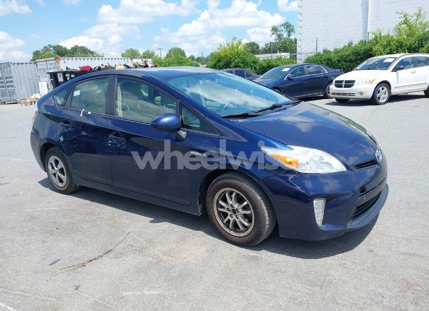 Photo 13 of 2015 Toyota Prius TWO (VIN JTDKN3DU9F0441160)