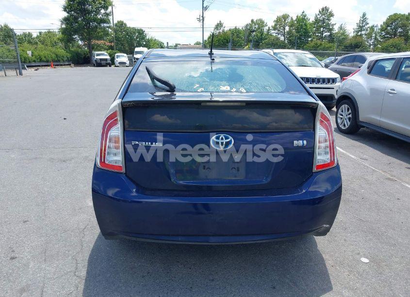 Photo 16 of 2015 Toyota Prius TWO (VIN JTDKN3DU9F0441160)