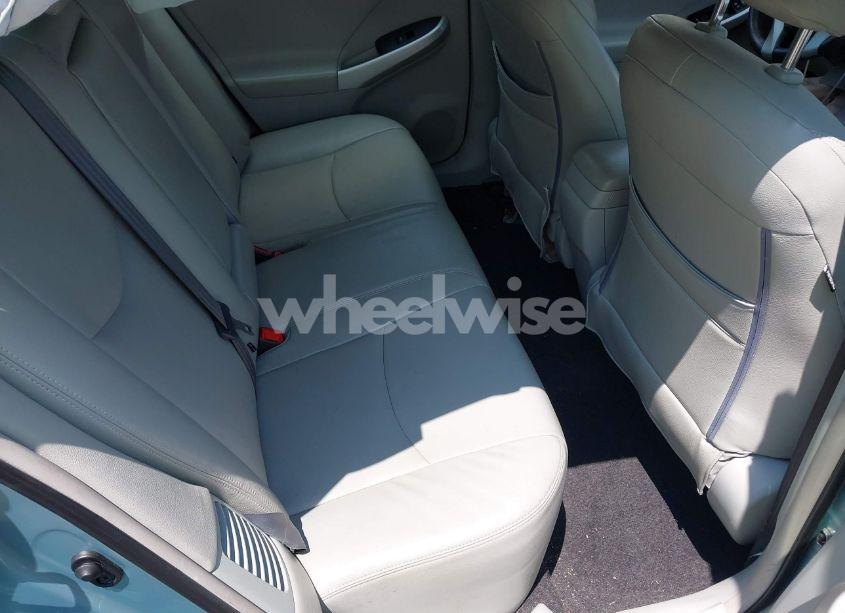 Photo 8 of 2015 Toyota Prius TWO (VIN JTDKN3DU9F1960588)