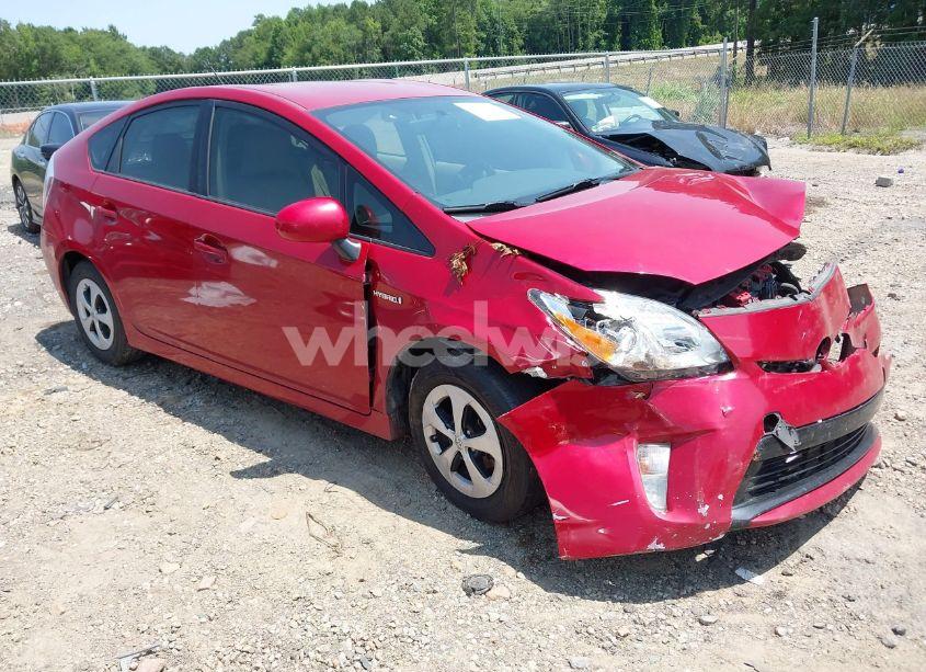 2015 Toyota Prius TWO (VIN JTDKN3DU9F2000536) main photo