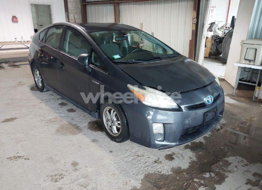 2010 Toyota Prius III (VIN JTDKN3DUXA0065514) main photo