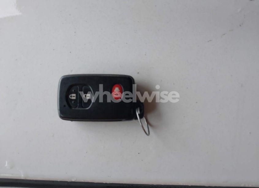 Photo 11 of 2010 Toyota Prius III (VIN JTDKN3DUXA0065514)