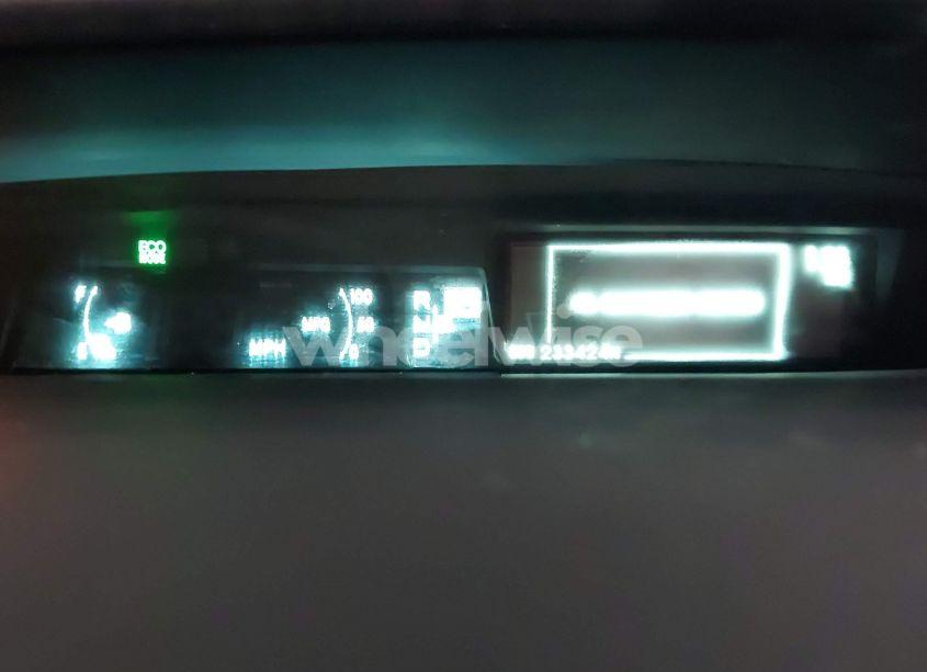 Photo 6 of 2010 Toyota Prius III (VIN JTDKN3DUXA0065514)