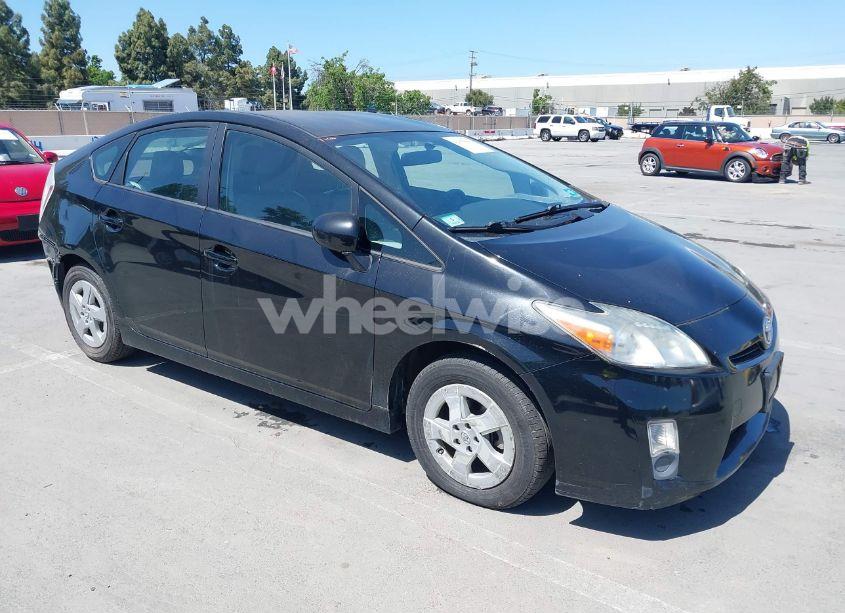 2010 Toyota Prius II (VIN JTDKN3DUXA0085391) main photo