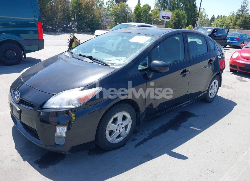 Photo 2 of 2010 Toyota Prius II (VIN JTDKN3DUXA0085391)