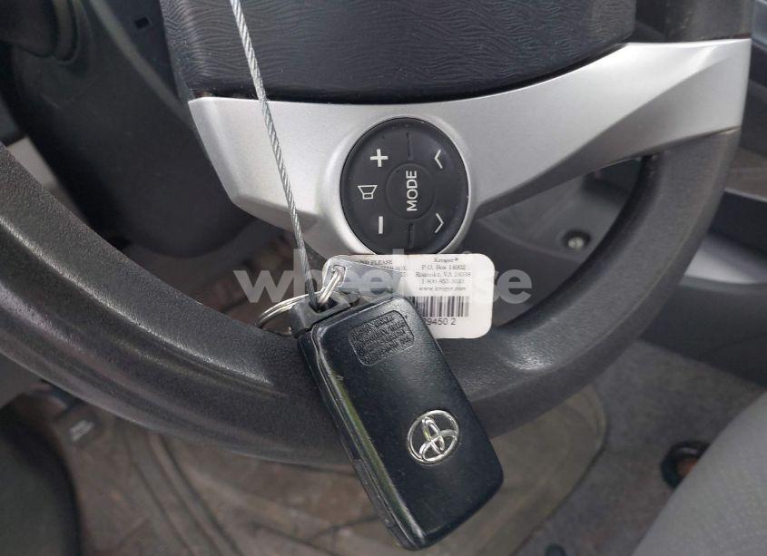 Photo 11 of 2010 Toyota Prius II (VIN JTDKN3DUXA0240246)