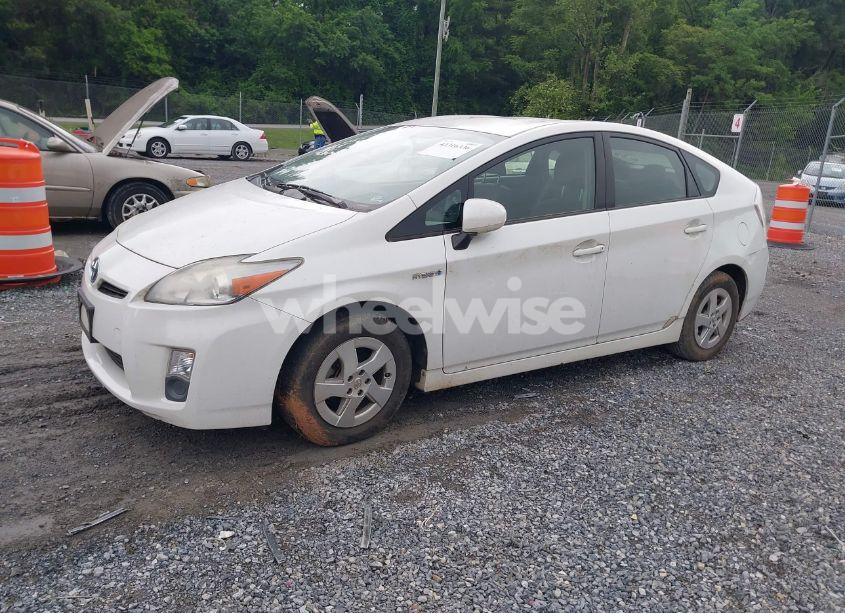 Photo 2 of 2010 Toyota Prius II (VIN JTDKN3DUXA0240246)