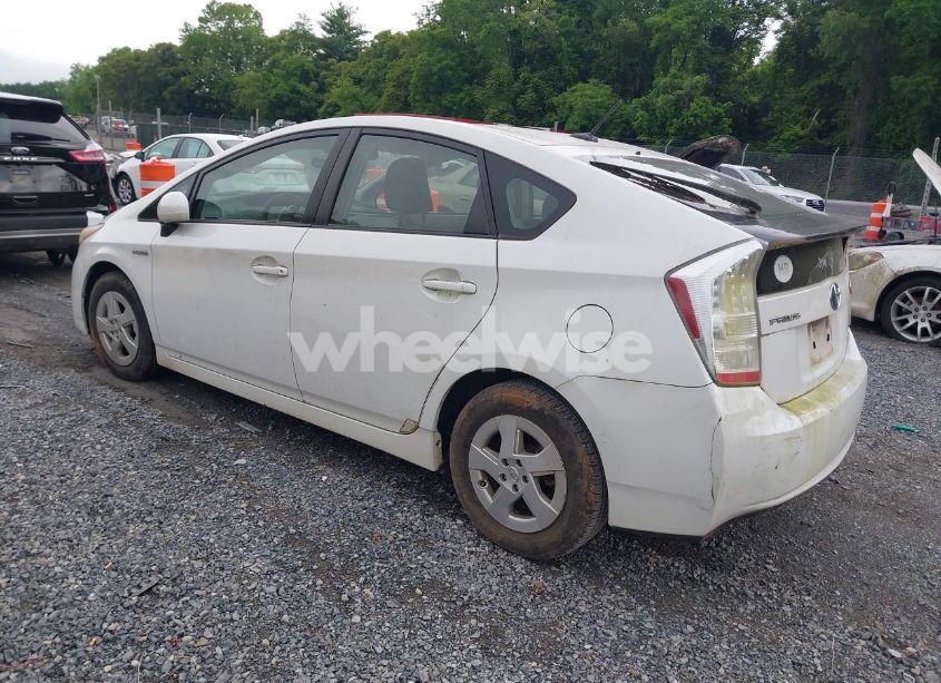 Photo 3 of 2010 Toyota Prius II (VIN JTDKN3DUXA0240246)