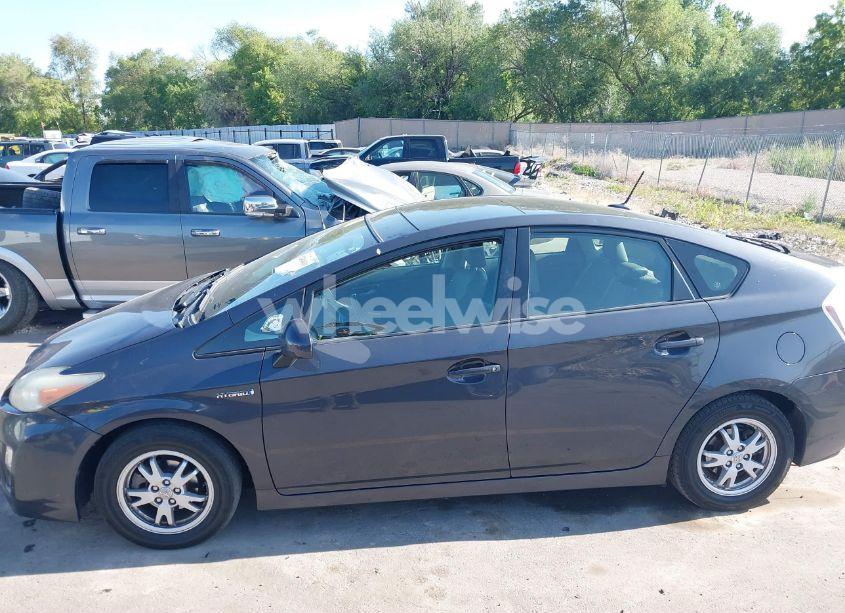 Photo 14 of 2010 Toyota Prius IV (VIN JTDKN3DUXA5174218)
