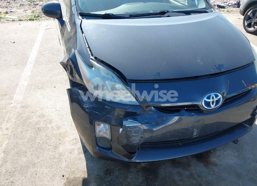Photo 6 of 2010 Toyota Prius IV (VIN JTDKN3DUXA5174218)