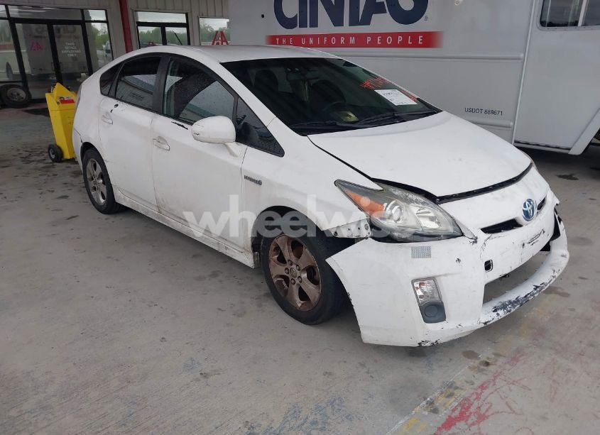 2010 Toyota Prius II (VIN JTDKN3DUXA5187681) main photo