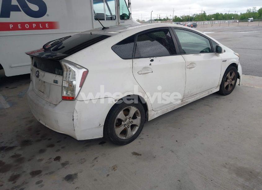 Photo 4 of 2010 Toyota Prius II (VIN JTDKN3DUXA5187681)