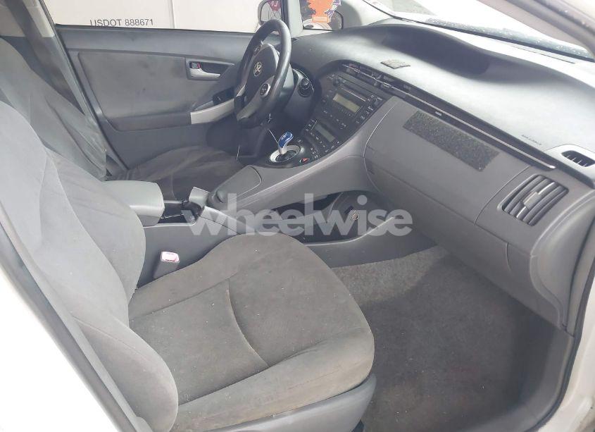 Photo 5 of 2010 Toyota Prius II (VIN JTDKN3DUXA5187681)