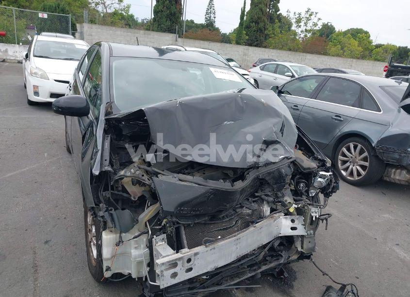 Photo 12 of 2010 Toyota Prius III (VIN JTDKN3DUXA5202387)