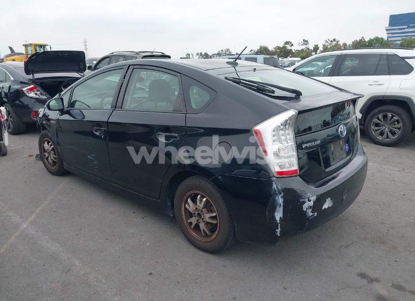 Photo 3 of 2010 Toyota Prius III (VIN JTDKN3DUXA5202387)