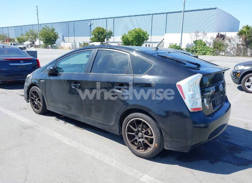 Photo 3 of 2011 Toyota Prius TWO (VIN JTDKN3DUXB0252169)