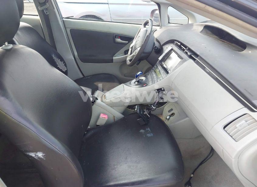 Photo 5 of 2011 Toyota Prius TWO (VIN JTDKN3DUXB0264693)