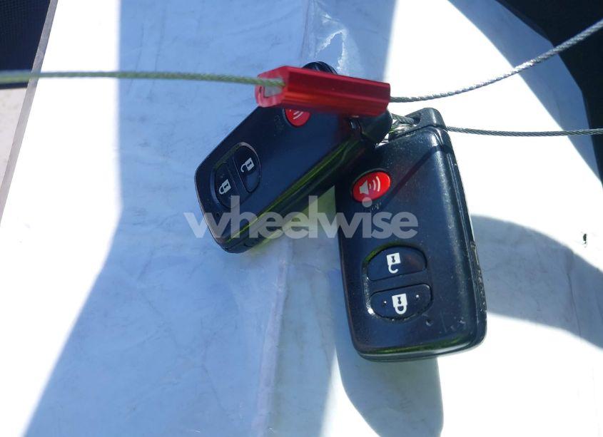 Photo 11 of 2011 Toyota Prius TWO (VIN JTDKN3DUXB5298944)