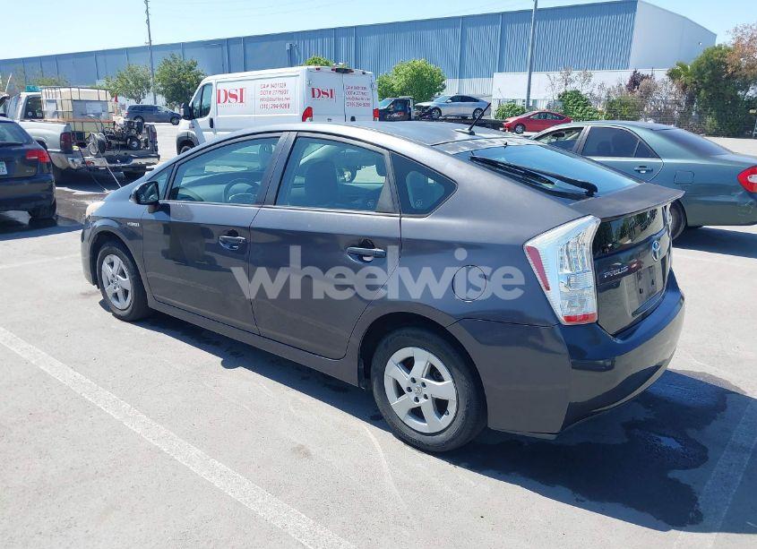Photo 3 of 2011 Toyota Prius TWO (VIN JTDKN3DUXB5298944)