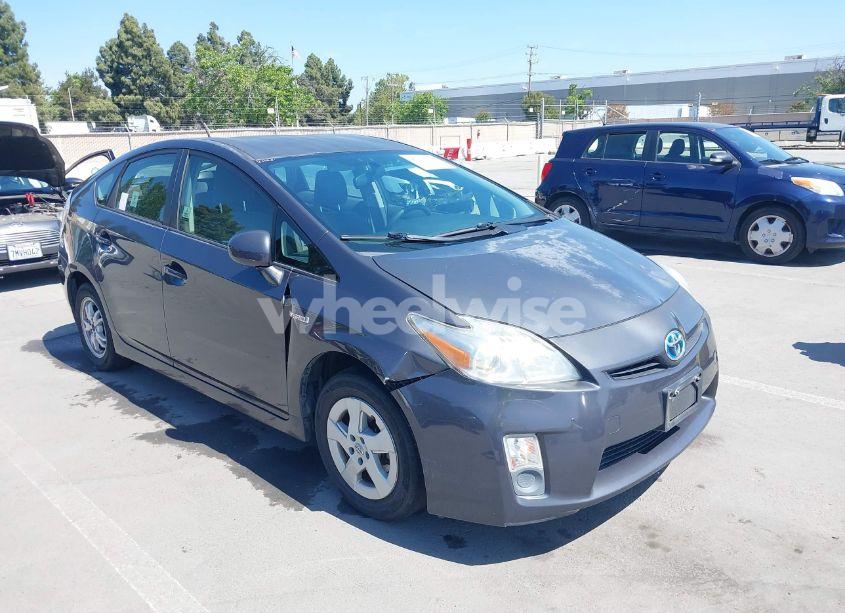 Photo 6 of 2011 Toyota Prius TWO (VIN JTDKN3DUXB5298944)