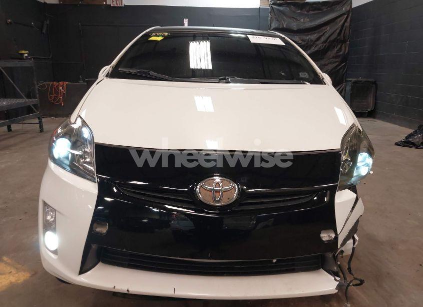 Photo 12 of 2011 Toyota Prius FOUR (VIN JTDKN3DUXB5318982)