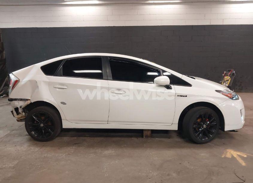 Photo 13 of 2011 Toyota Prius FOUR (VIN JTDKN3DUXB5318982)