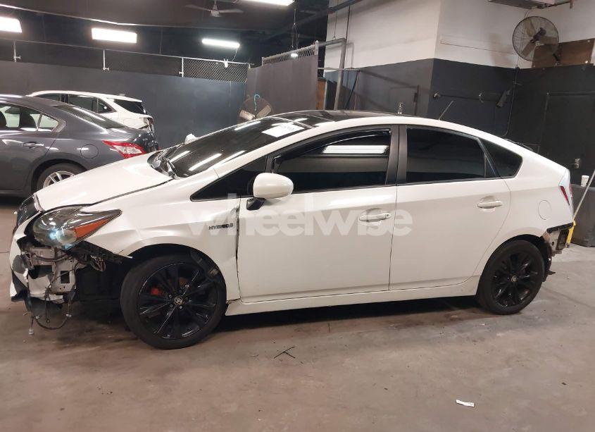 Photo 14 of 2011 Toyota Prius FOUR (VIN JTDKN3DUXB5318982)