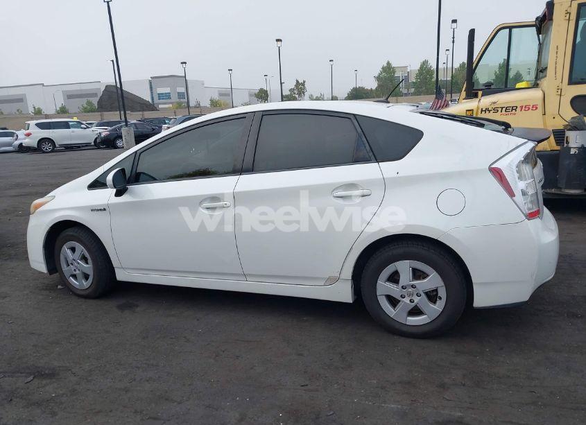 Photo 14 of 2011 Toyota Prius THREE (VIN JTDKN3DUXB5322854)