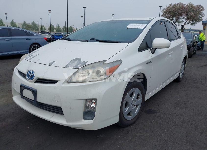 Photo 2 of 2011 Toyota Prius THREE (VIN JTDKN3DUXB5322854)