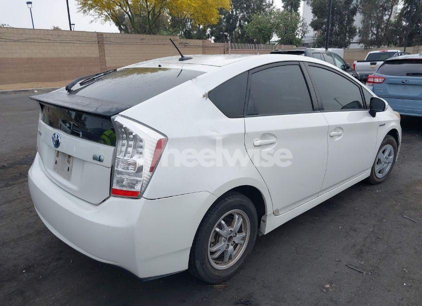 Photo 6 of 2011 Toyota Prius THREE (VIN JTDKN3DUXB5322854)