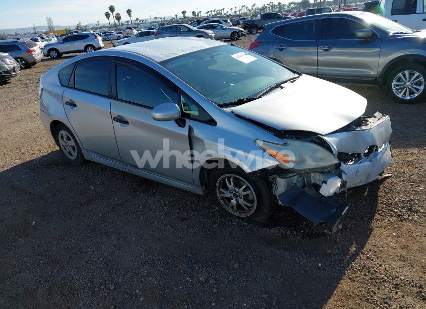2011 Toyota Prius THREE (VIN JTDKN3DUXB5327309) main photo
