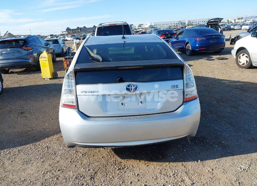 Photo 17 of 2011 Toyota Prius THREE (VIN JTDKN3DUXB5327309)