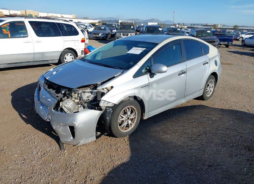 Photo 2 of 2011 Toyota Prius THREE (VIN JTDKN3DUXB5327309)