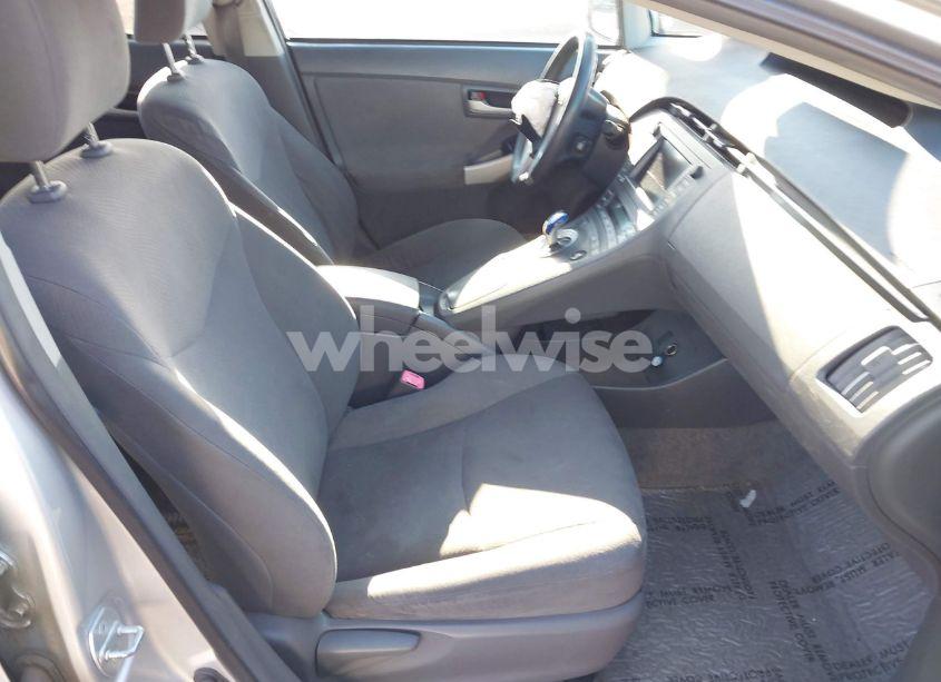 Photo 5 of 2011 Toyota Prius THREE (VIN JTDKN3DUXB5327309)