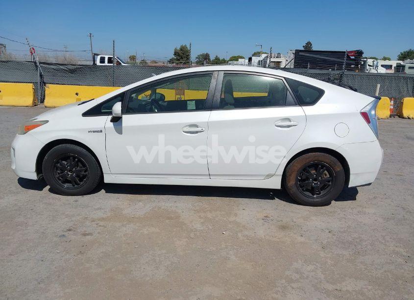 Photo 14 of 2012 Toyota Prius THREE (VIN JTDKN3DUXC5422843)