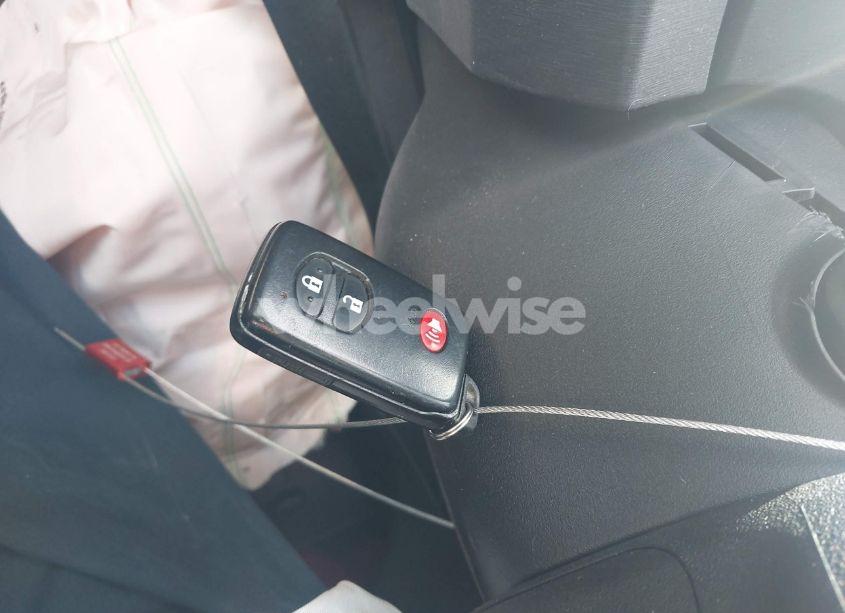 Photo 11 of 2012 Toyota Prius TWO (VIN JTDKN3DUXC5460749)