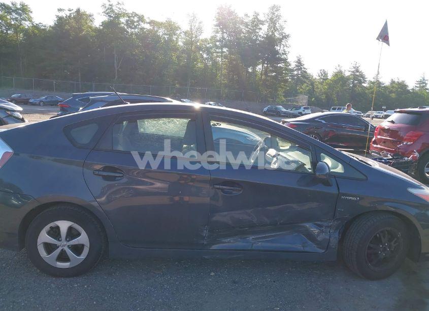 Photo 13 of 2012 Toyota Prius TWO (VIN JTDKN3DUXC5477423)